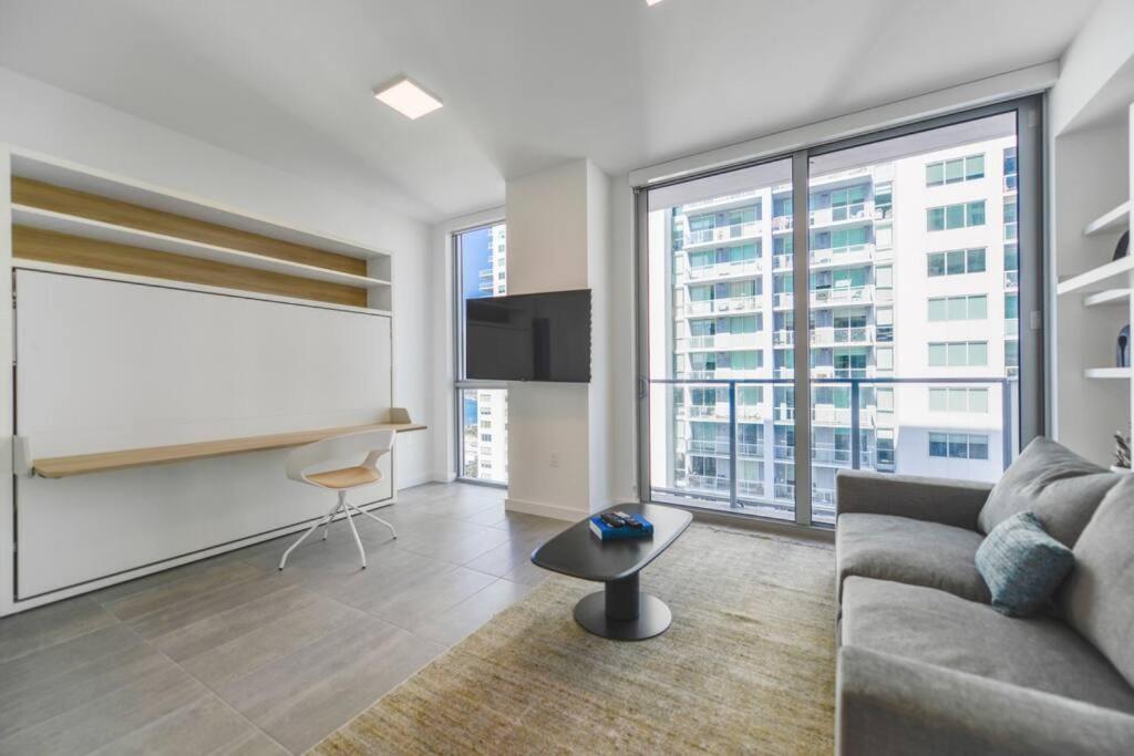 Wonderful Studio Apartment With Great Views And Pool Miami Exterior photo